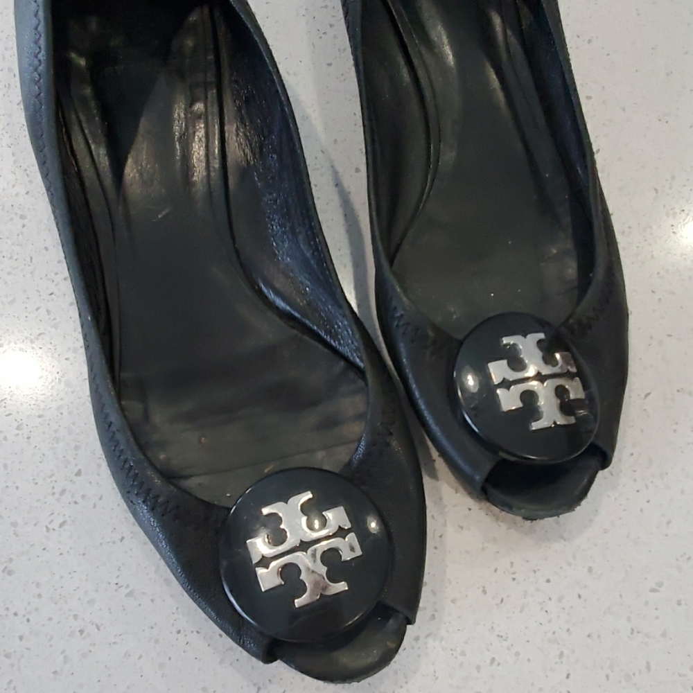 Tory burch wedge 8.5